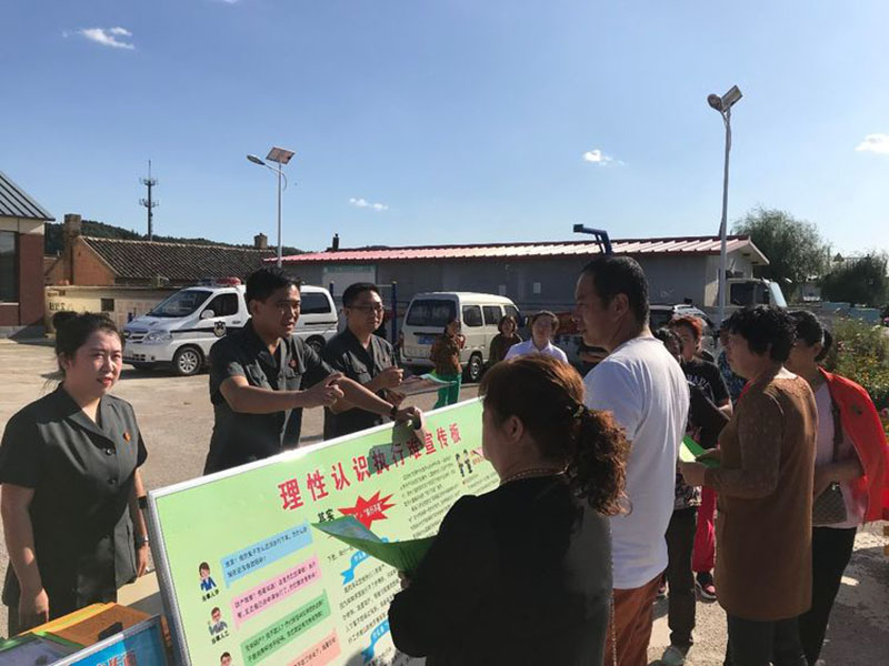 法官們正在積極宣傳“理性認(rèn)識(shí)執(zhí)行難”