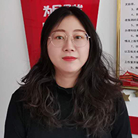 王蕾