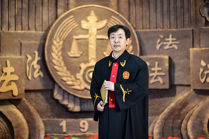 全國法院辦案標兵、沈陽中院賈宏斌 (1)
