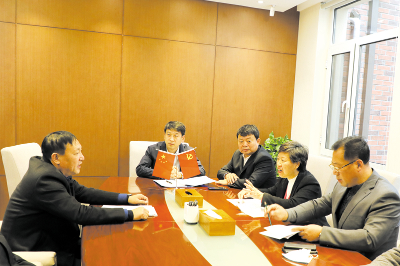政法單位領(lǐng)導(dǎo)班子成員接待了來(lái)訪民營(yíng)企業(yè)代表
