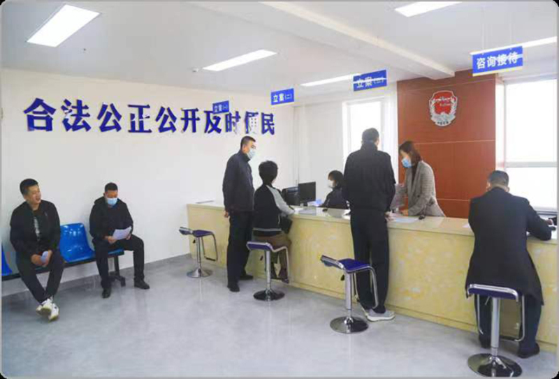 丹東市行政復(fù)議服務(wù)中心立案大廳。