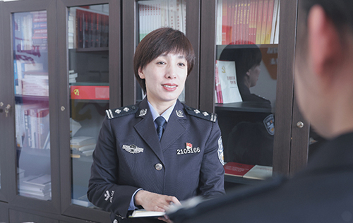 吳妍