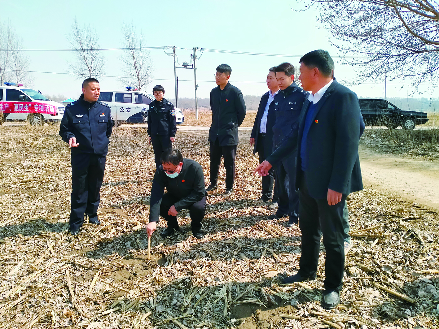 矛盾糾紛排查走進田間地頭