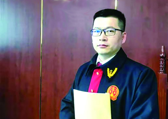 李艷春