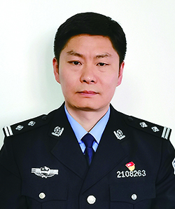 于洪