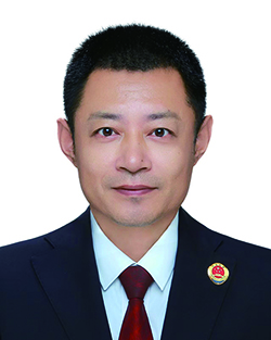 崔勇