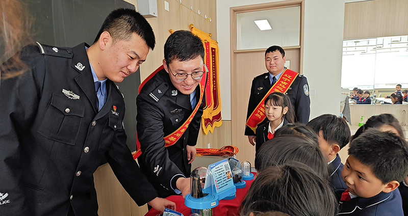 講戒毒