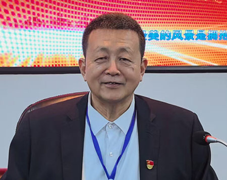 鞍山市創(chuàng)業(yè)企業(yè)協(xié)會(huì)會(huì)長、黨支部書記  常玉書2